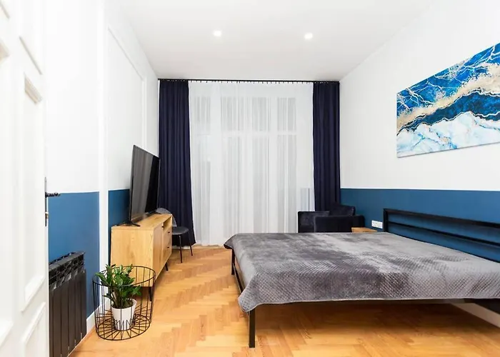 Niebieski Teatralna Катовице